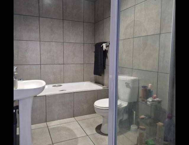 2 BEDROOM APARTMENT FOR SALE IN BOKSBURG